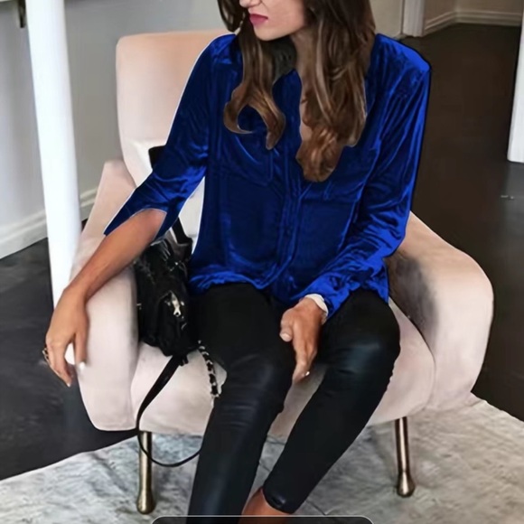 Velour Navy Button Down Long Sleeve Blouse NWOT - Picture 3 of 3